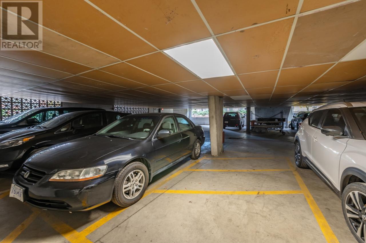 1490A GORDON Drive Unit# 305, #305