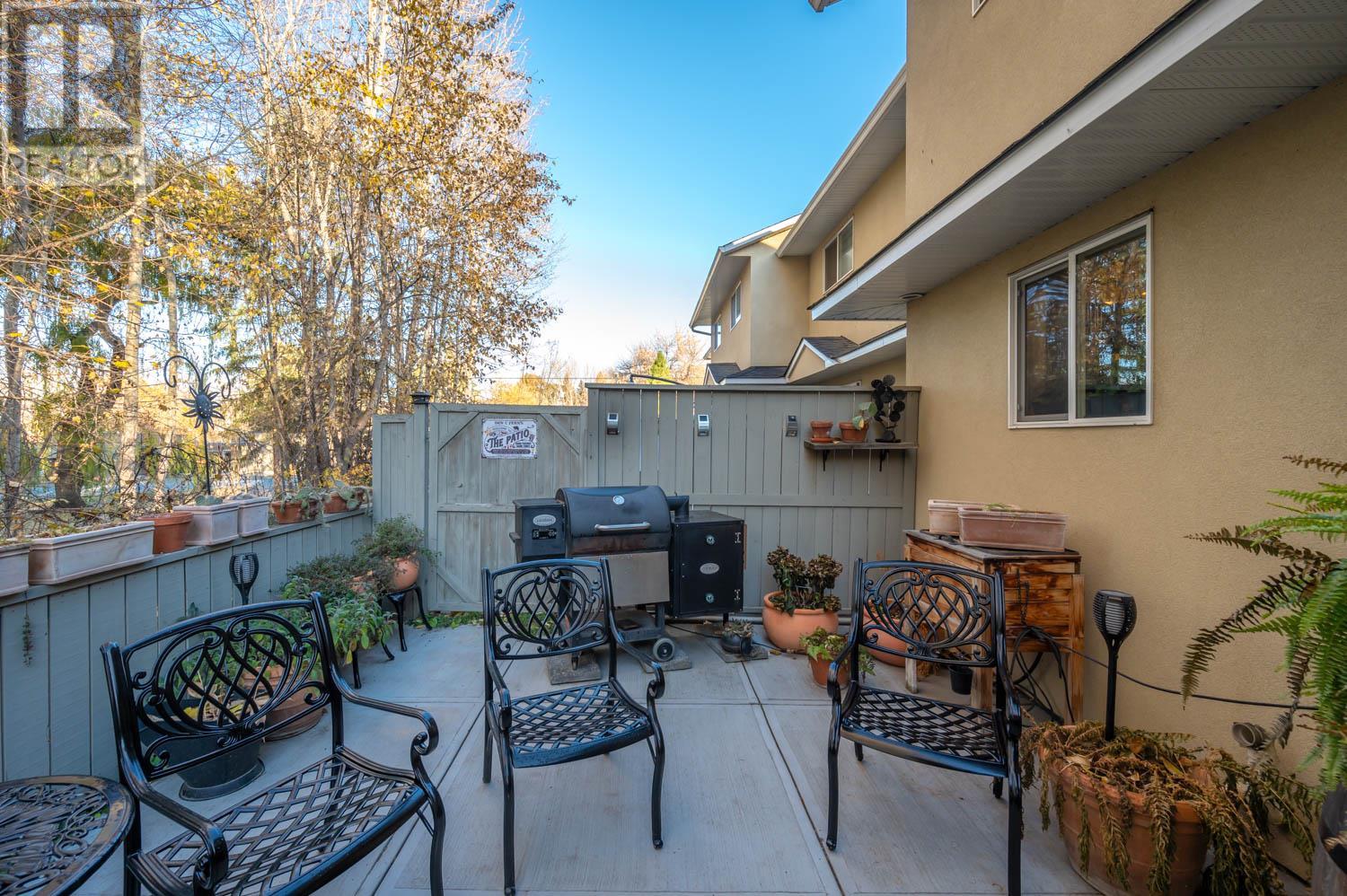 650 ELLIS Avenue Unit# 4, #4