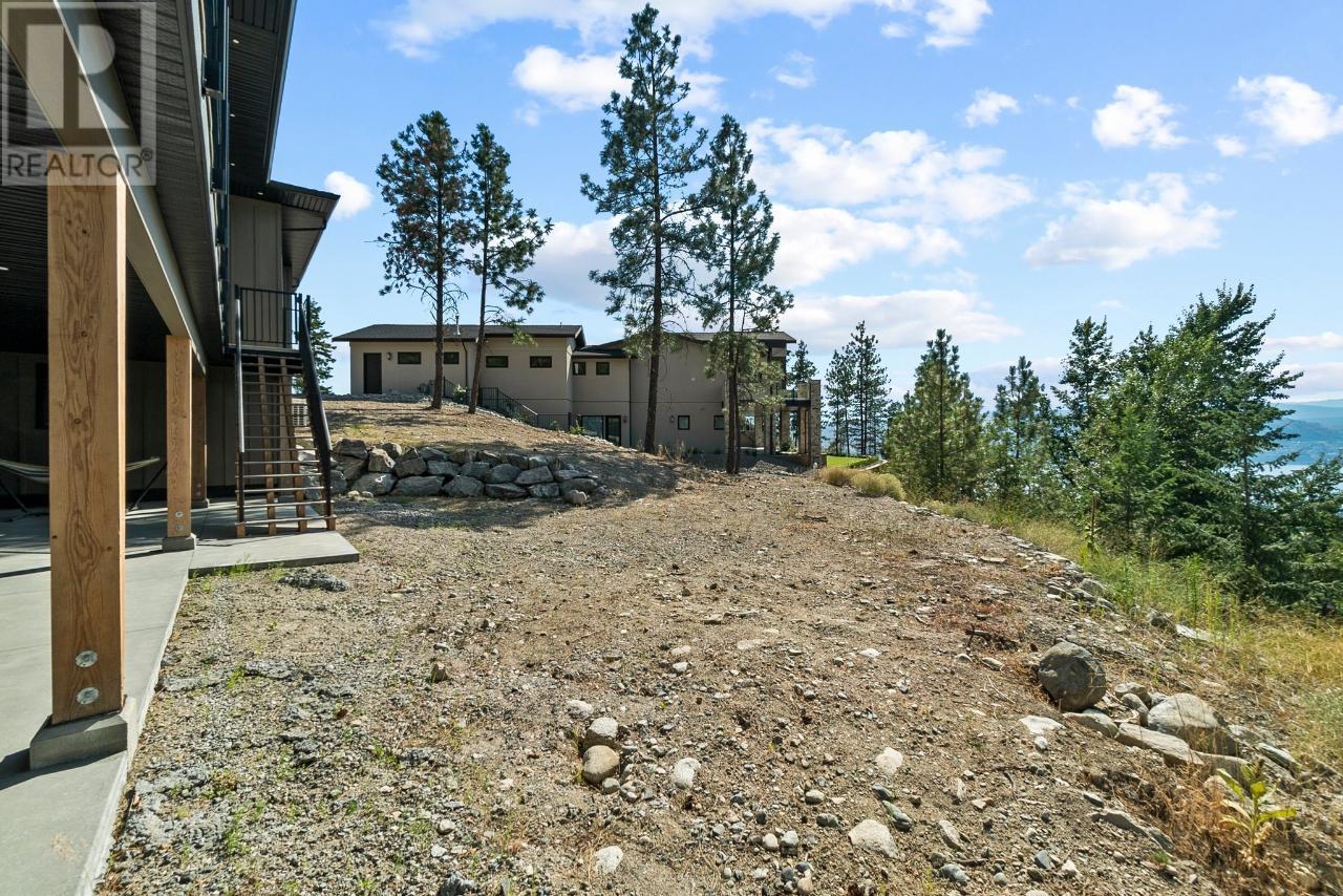 135 GRANITE Court