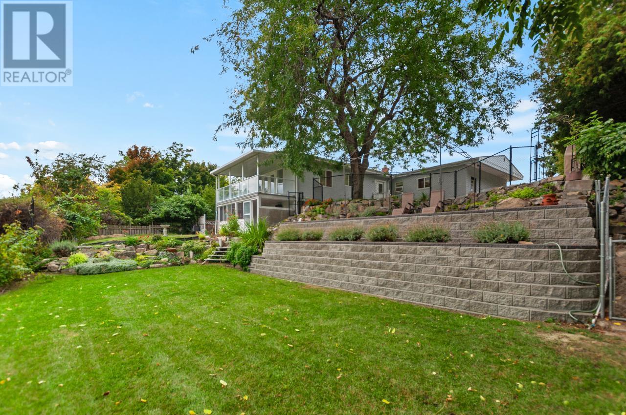 524 UPPER BENCH Road