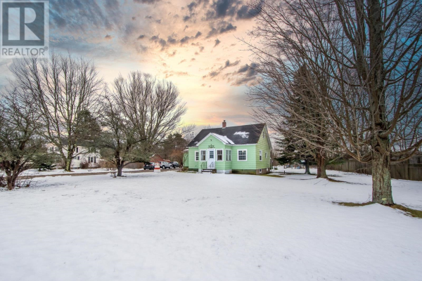 13932 Highway 1, Wilmot