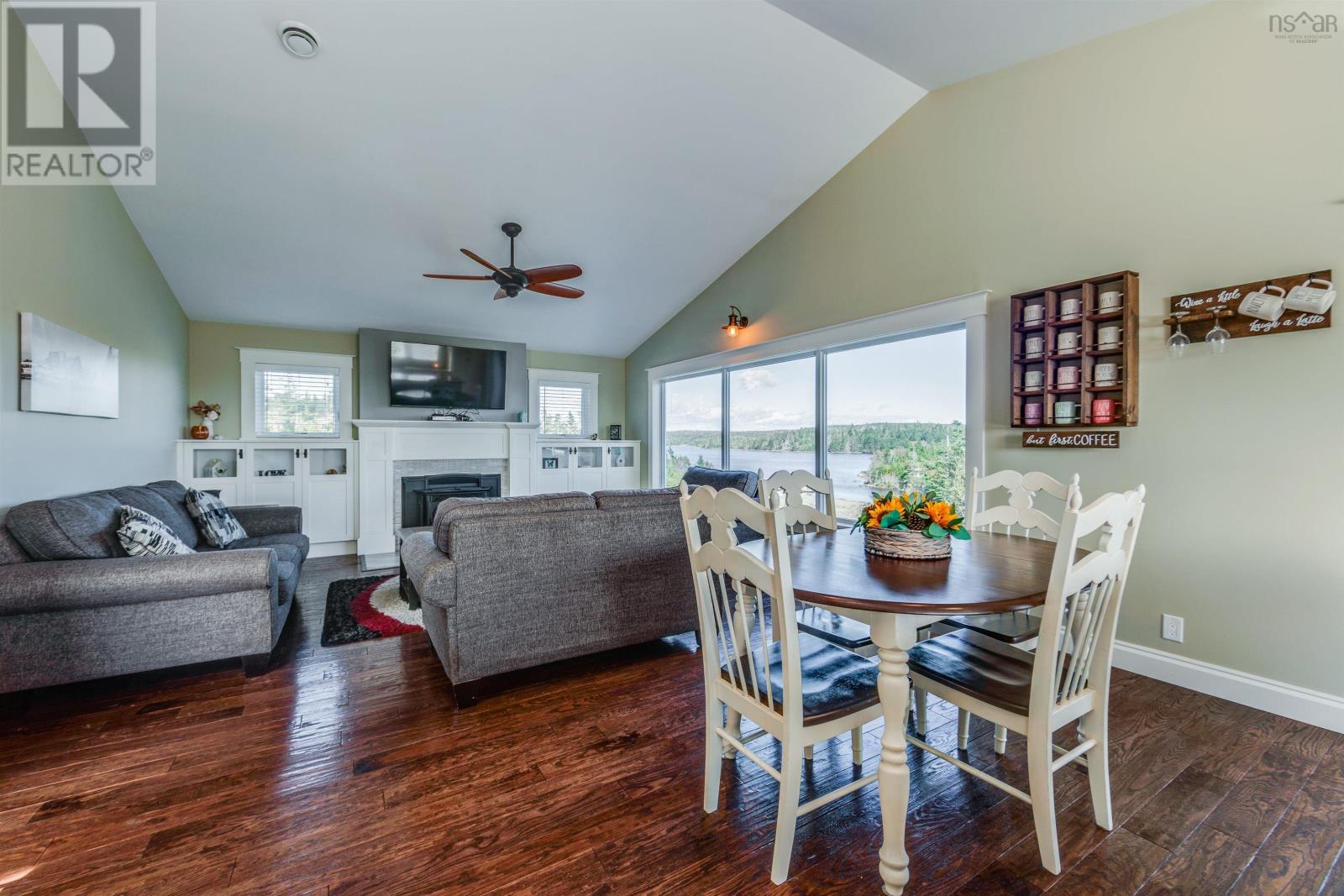 Listing 202301340 - Large Photo # 11