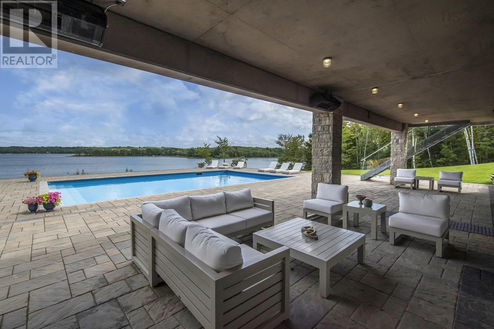 40 Grand Lake Point