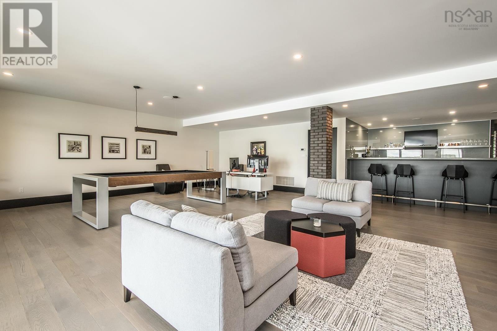 40 Grand Lake Point