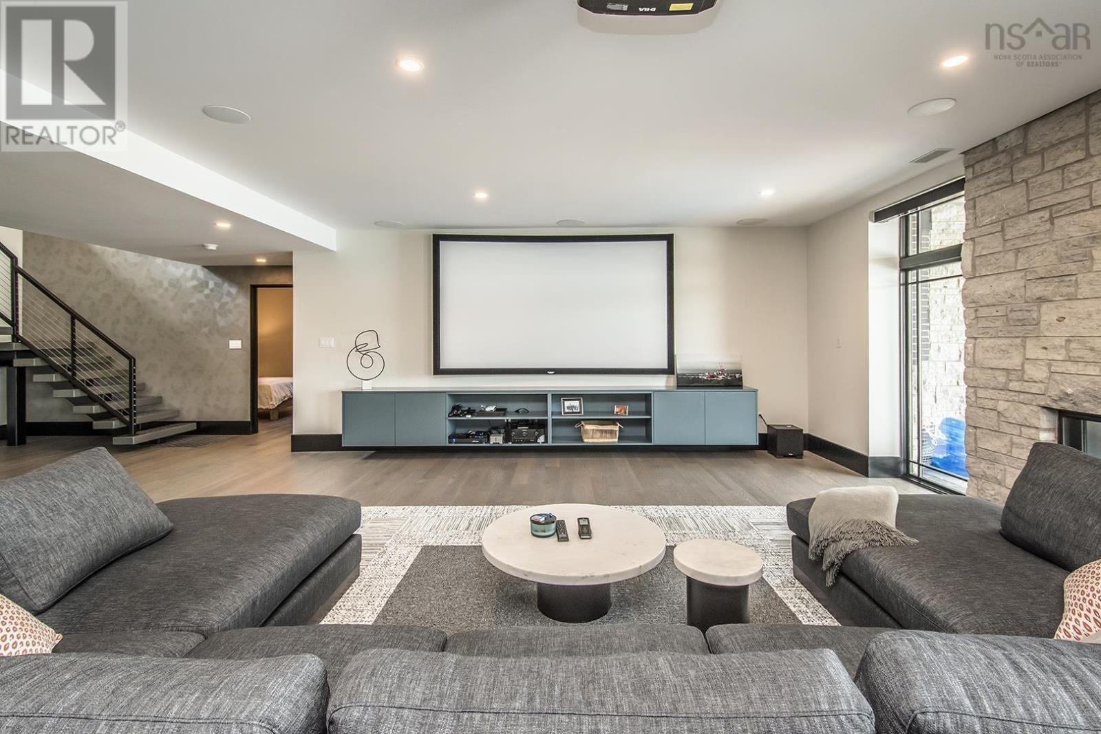 40 Grand Lake Point