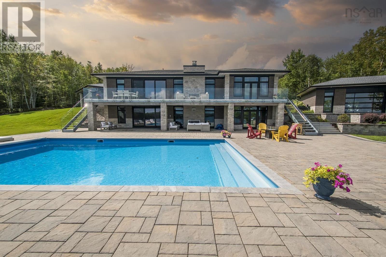 40 Grand Lake Point