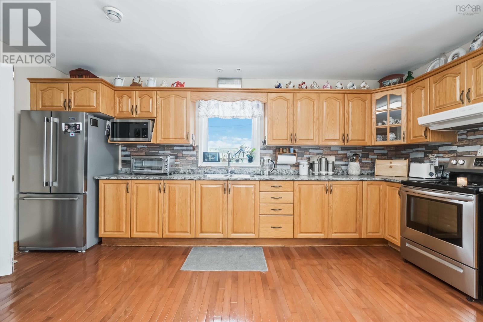 Listing 202302389 - Large Photo # 7