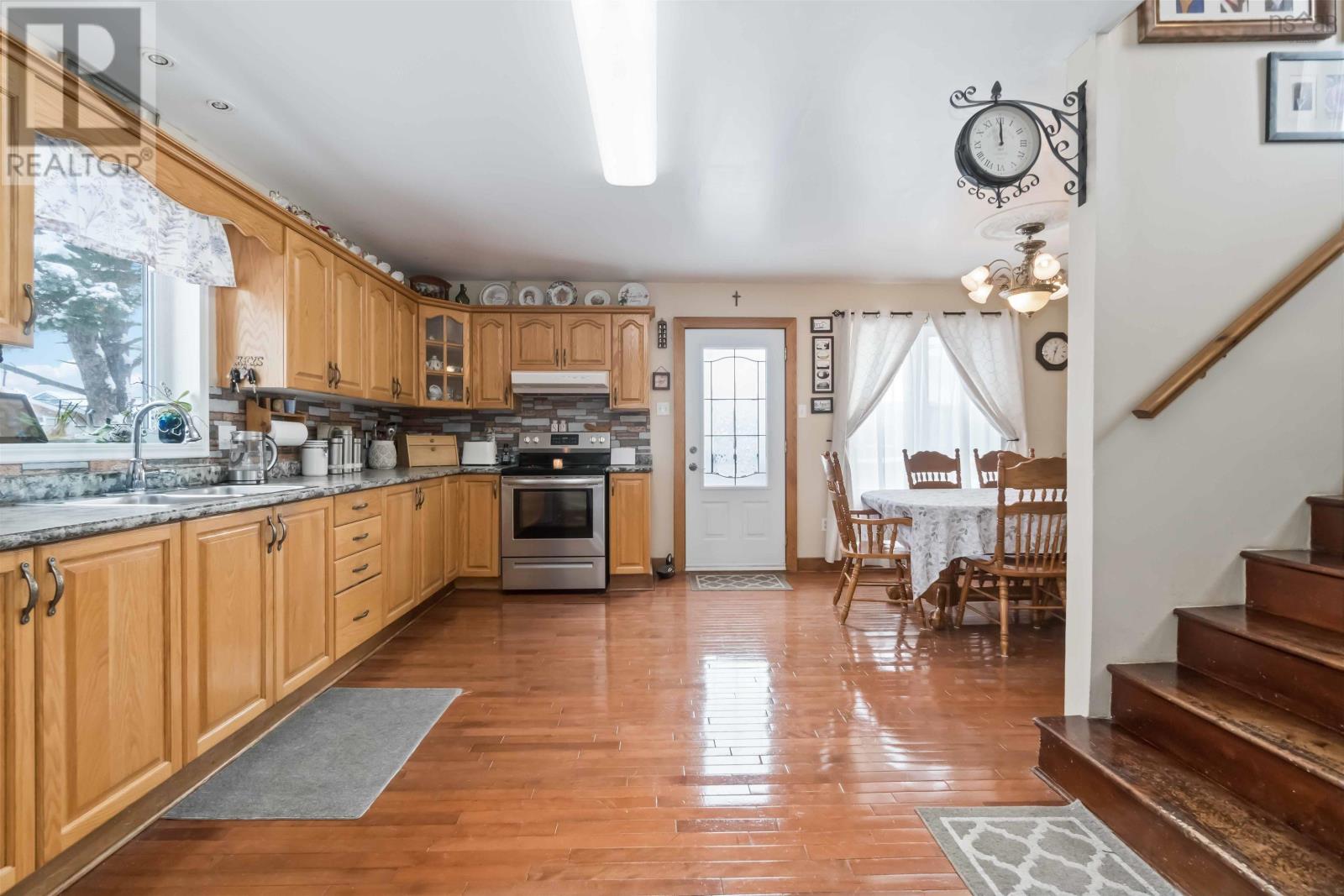Listing 202302390 - Large Photo # 9