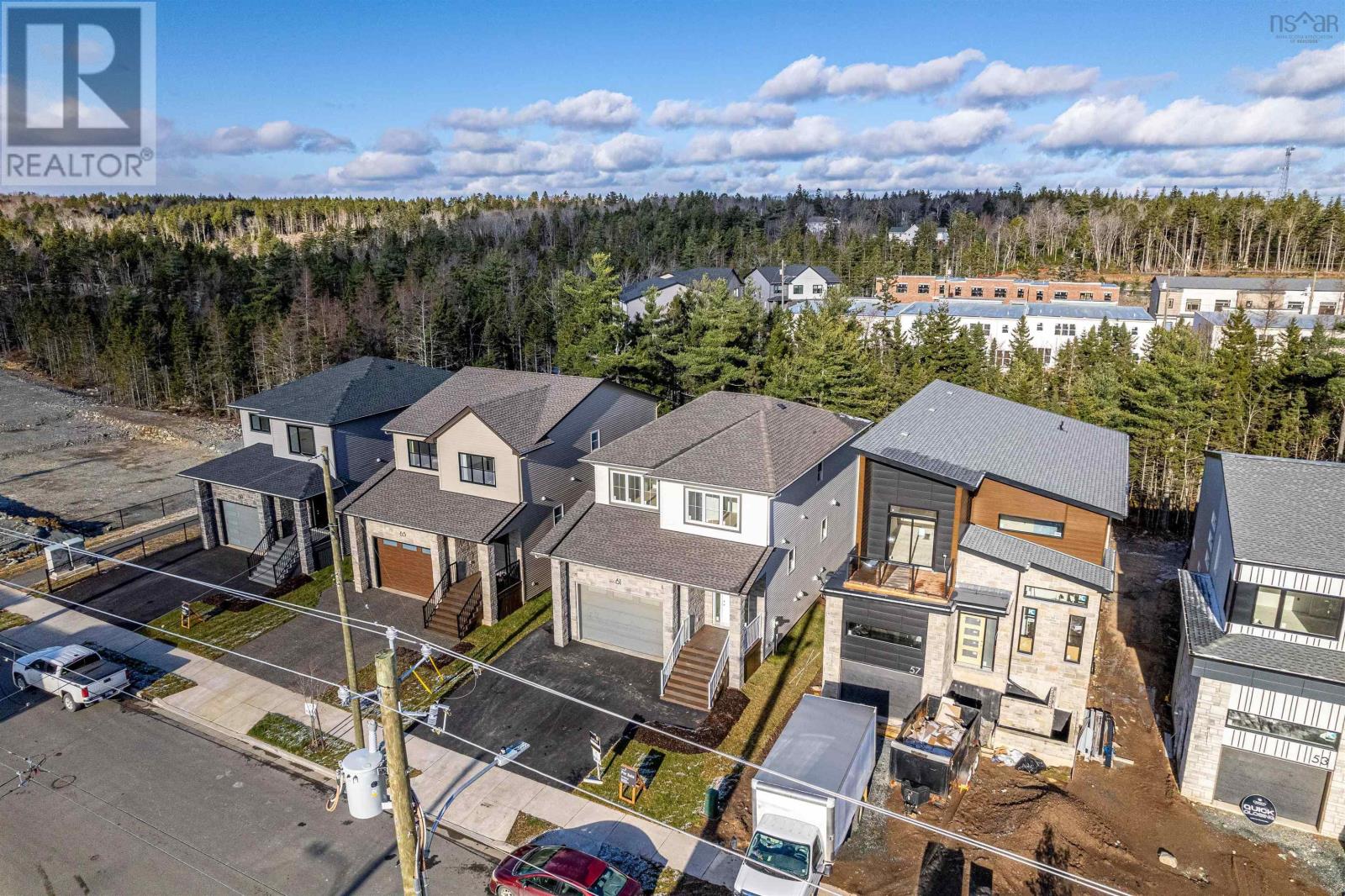 LOT PUN16 61 Puncheon Way, #16