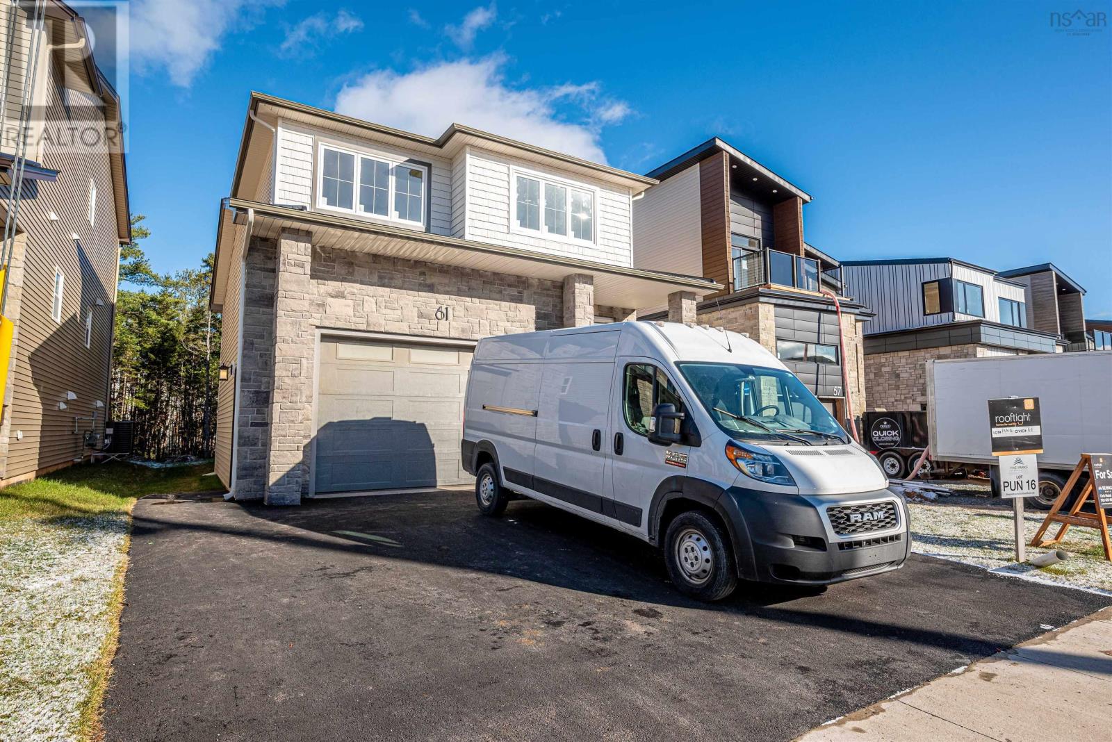 LOT PUN16 61 Puncheon Way, #16