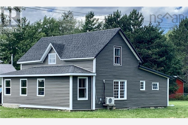 9740 Highway 8, Caledonia