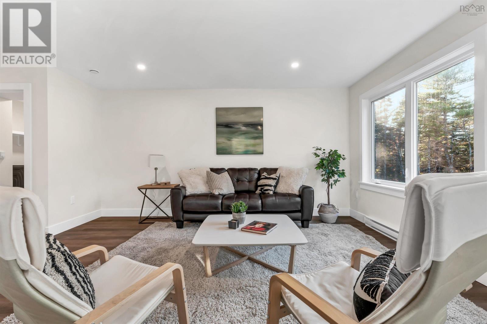 Lot 401 225 Everwood Avenue