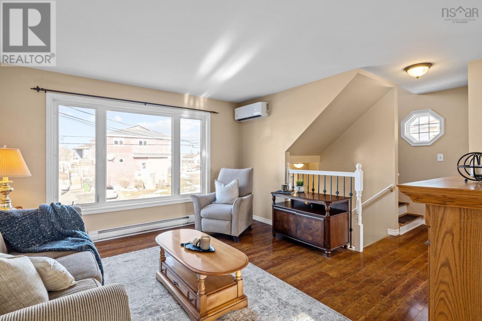 Listing 202304047 - Large Photo # 3