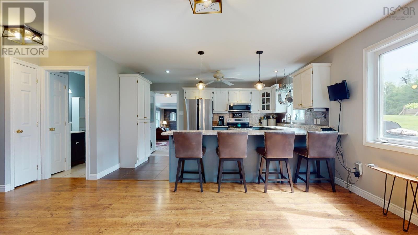 Listing 202304072 - Large Photo # 12