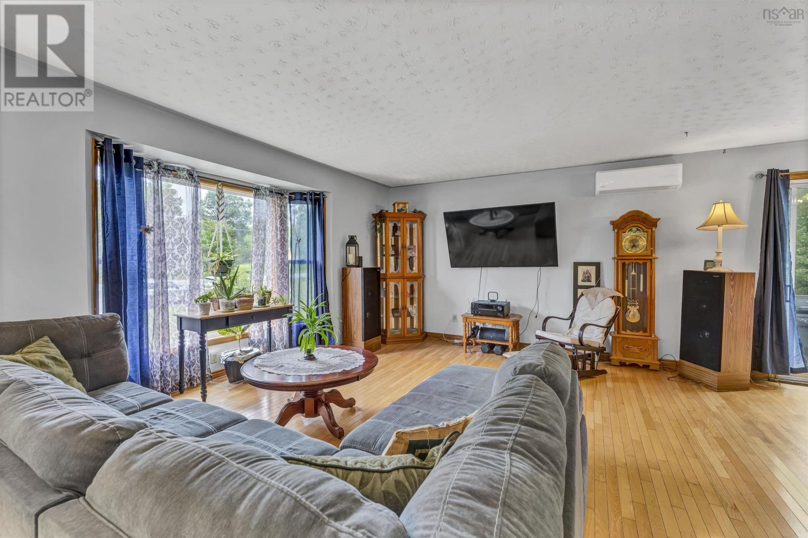 Listing 202304123 - Large Photo # 14