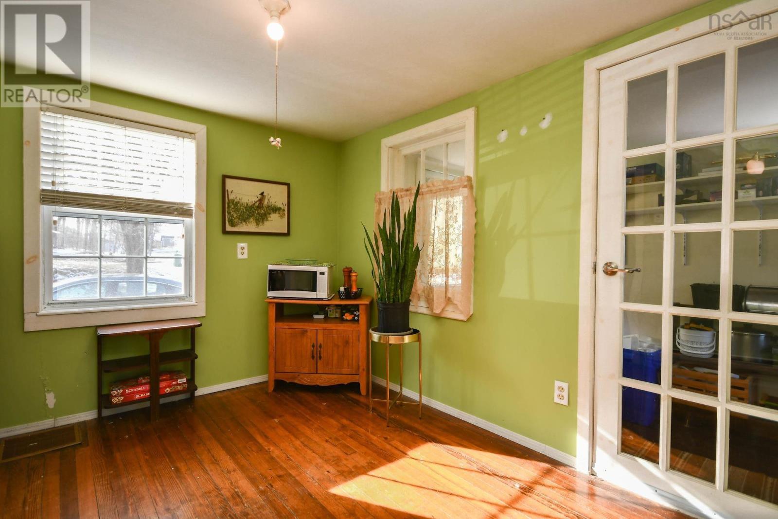 Listing 202304170 - Large Photo # 6