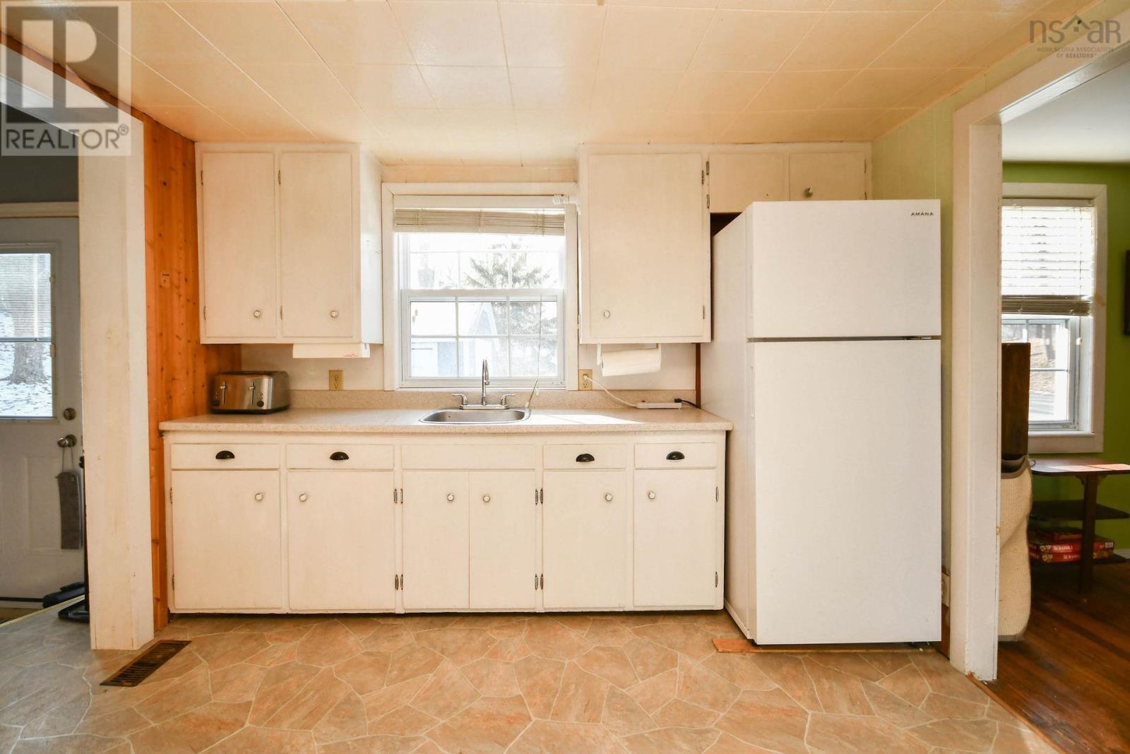 Listing 202304170 - Large Photo # 10
