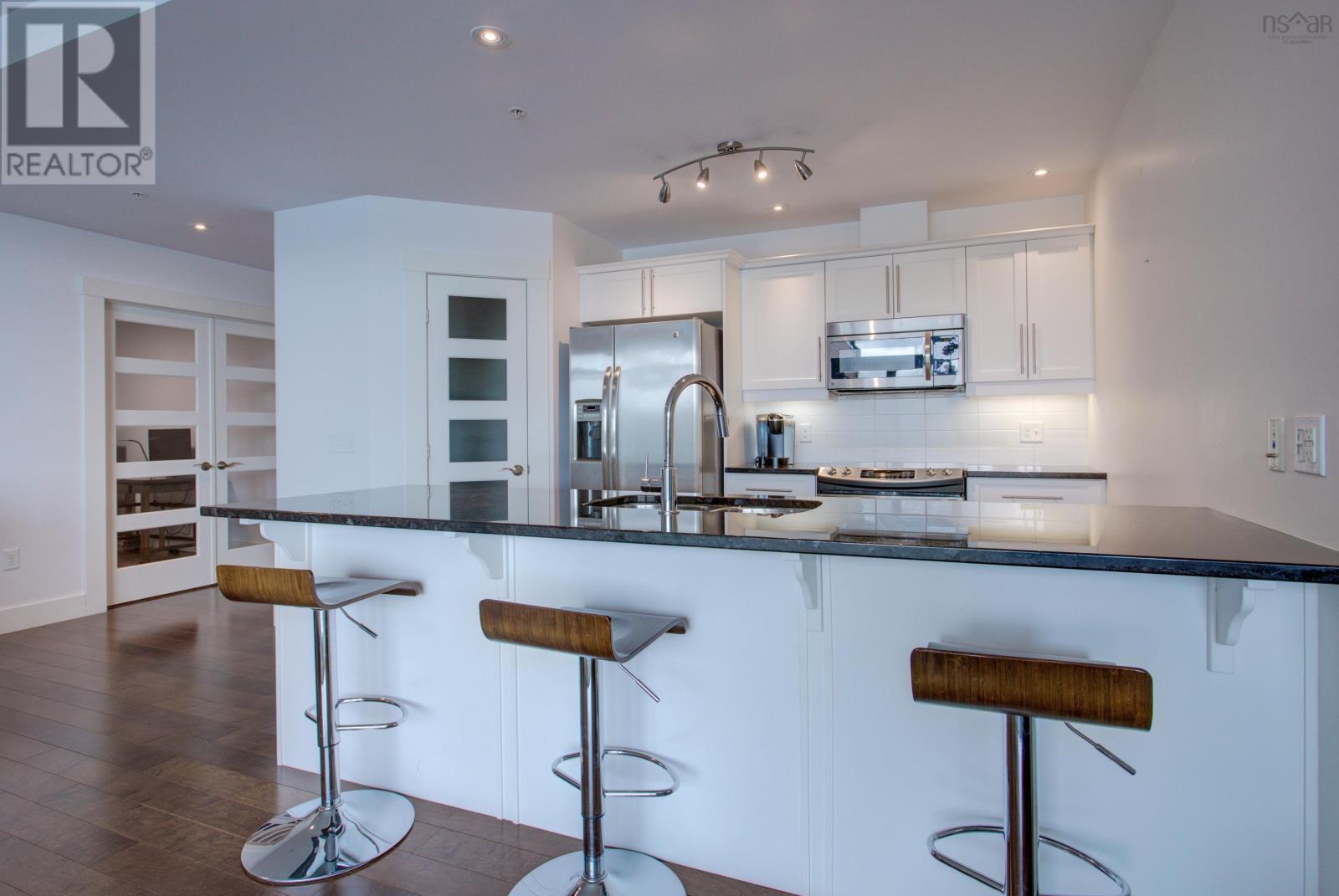 502 220 Waterfront Drive, #502