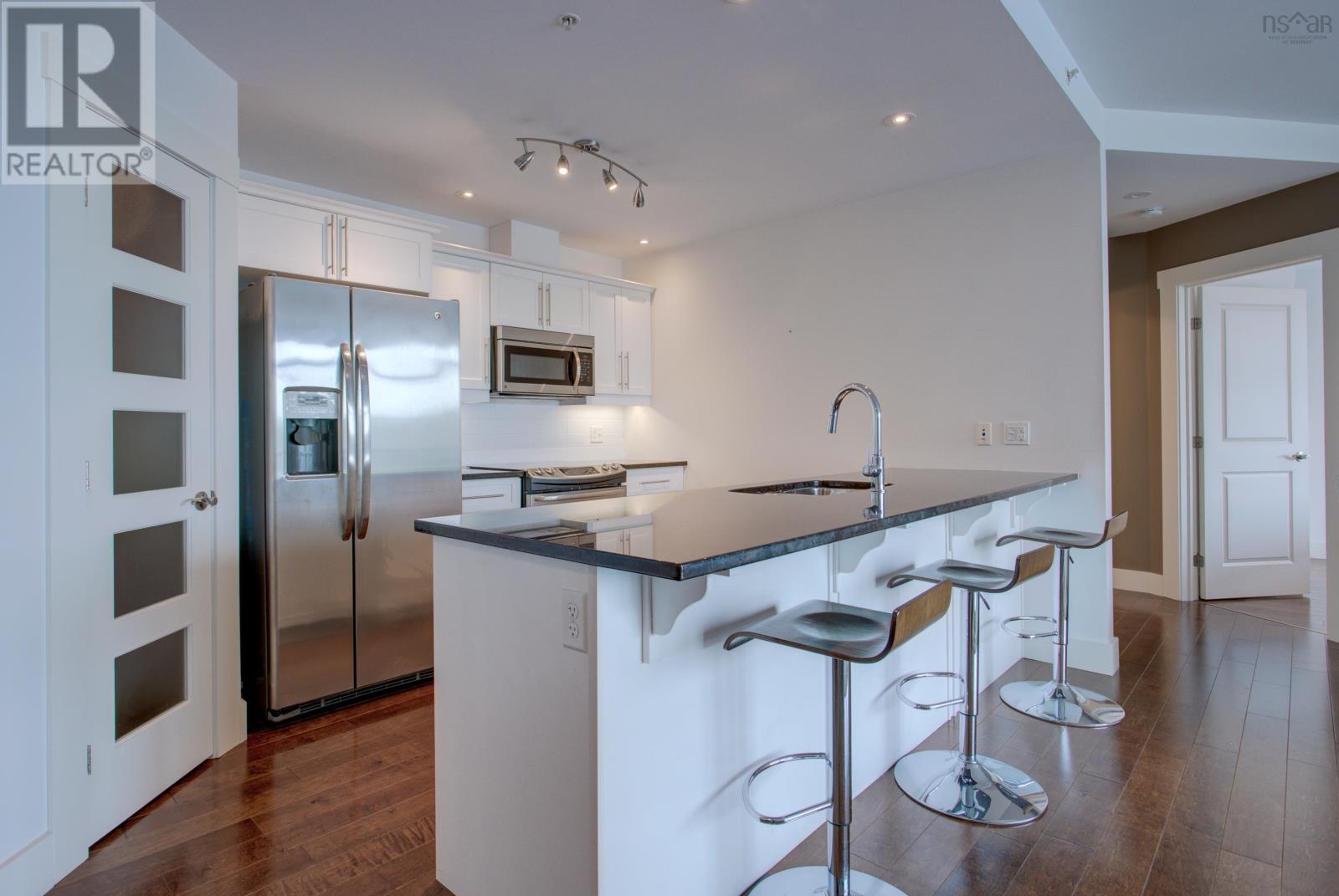 502 220 Waterfront Drive, #502