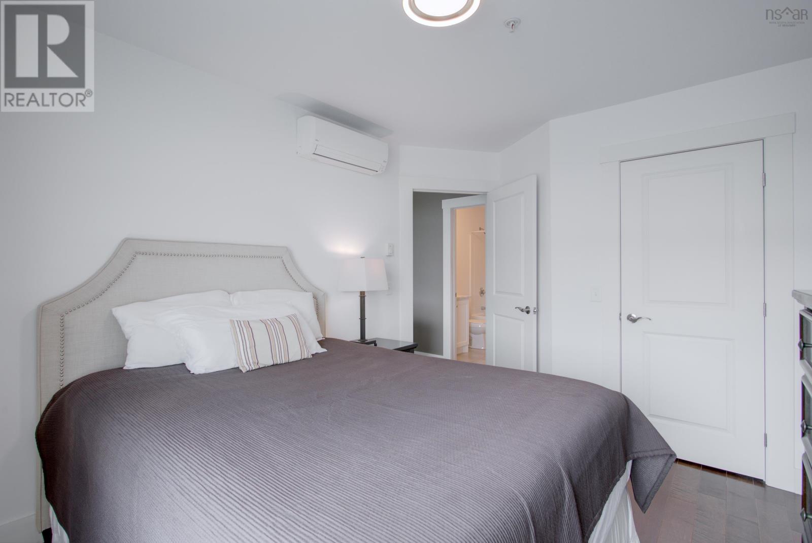502 220 Waterfront Drive, #502