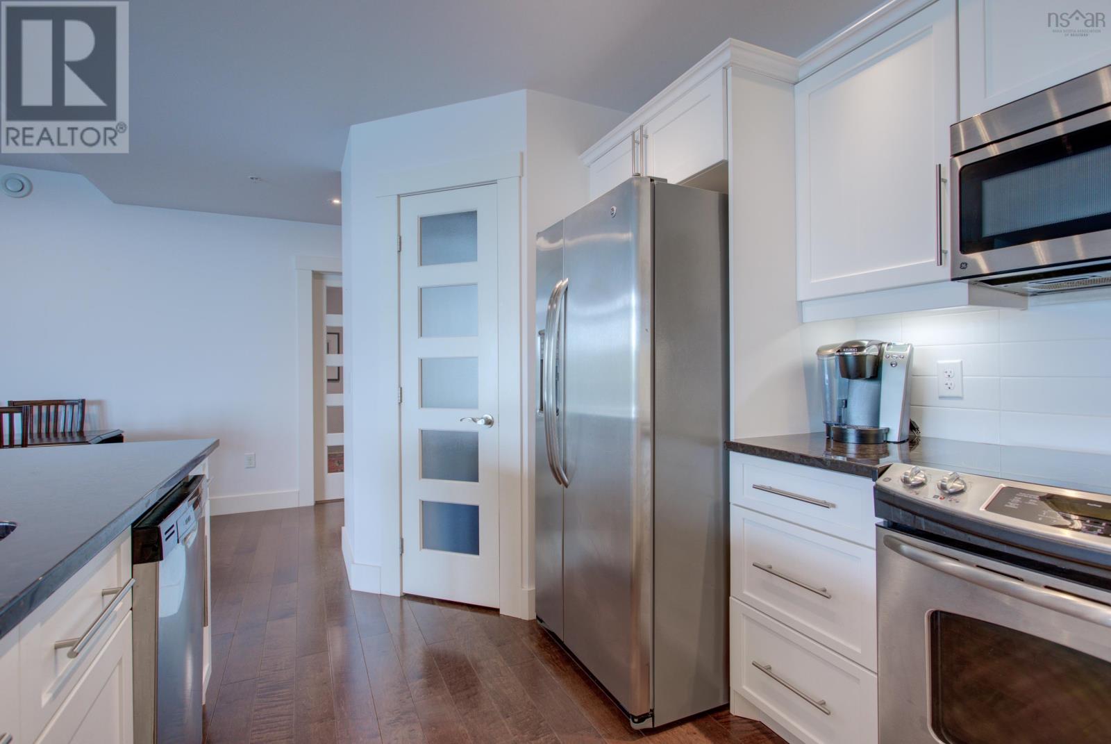 502 220 Waterfront Drive, #502