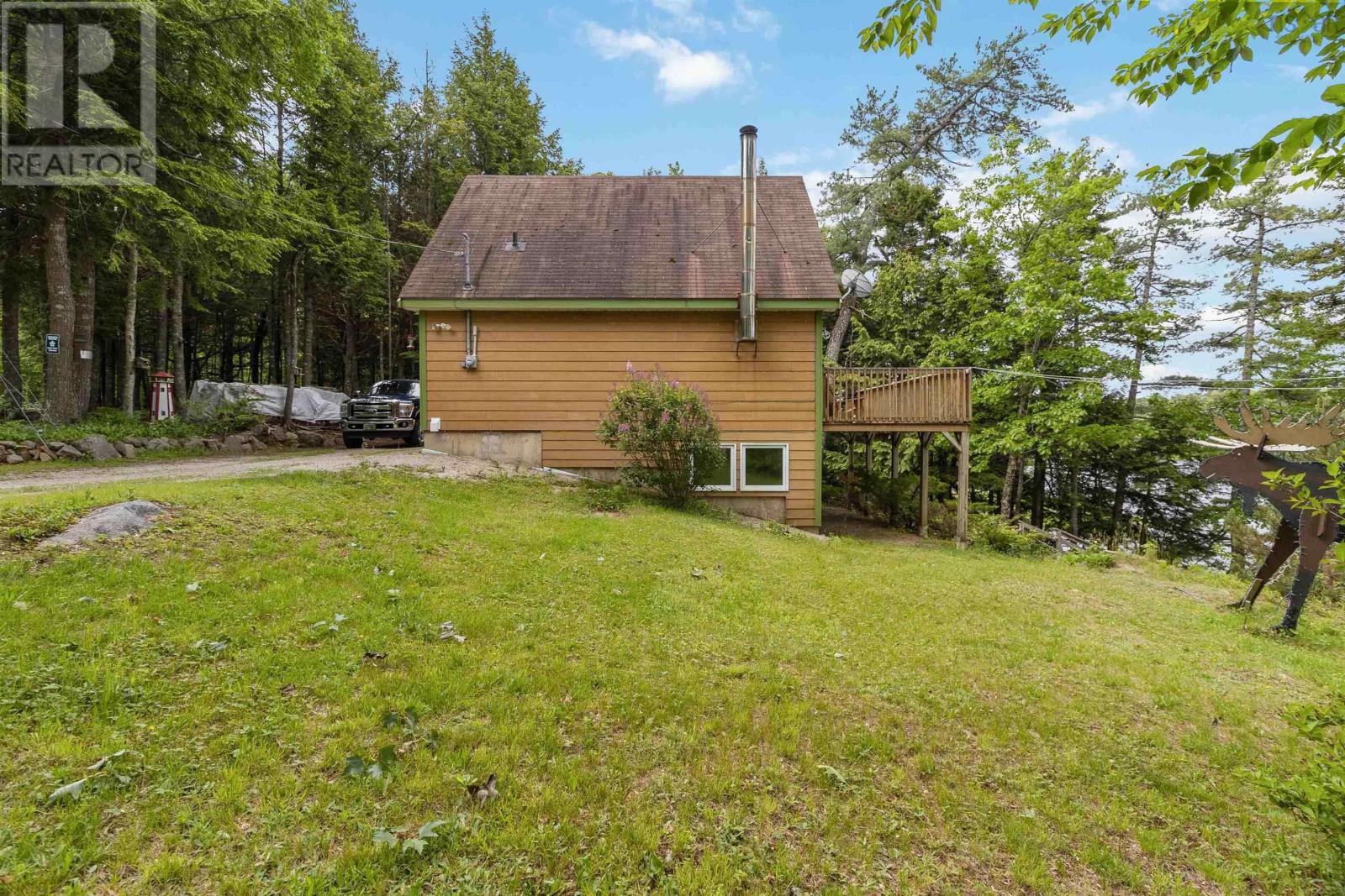 408 Sherbrooke Lane