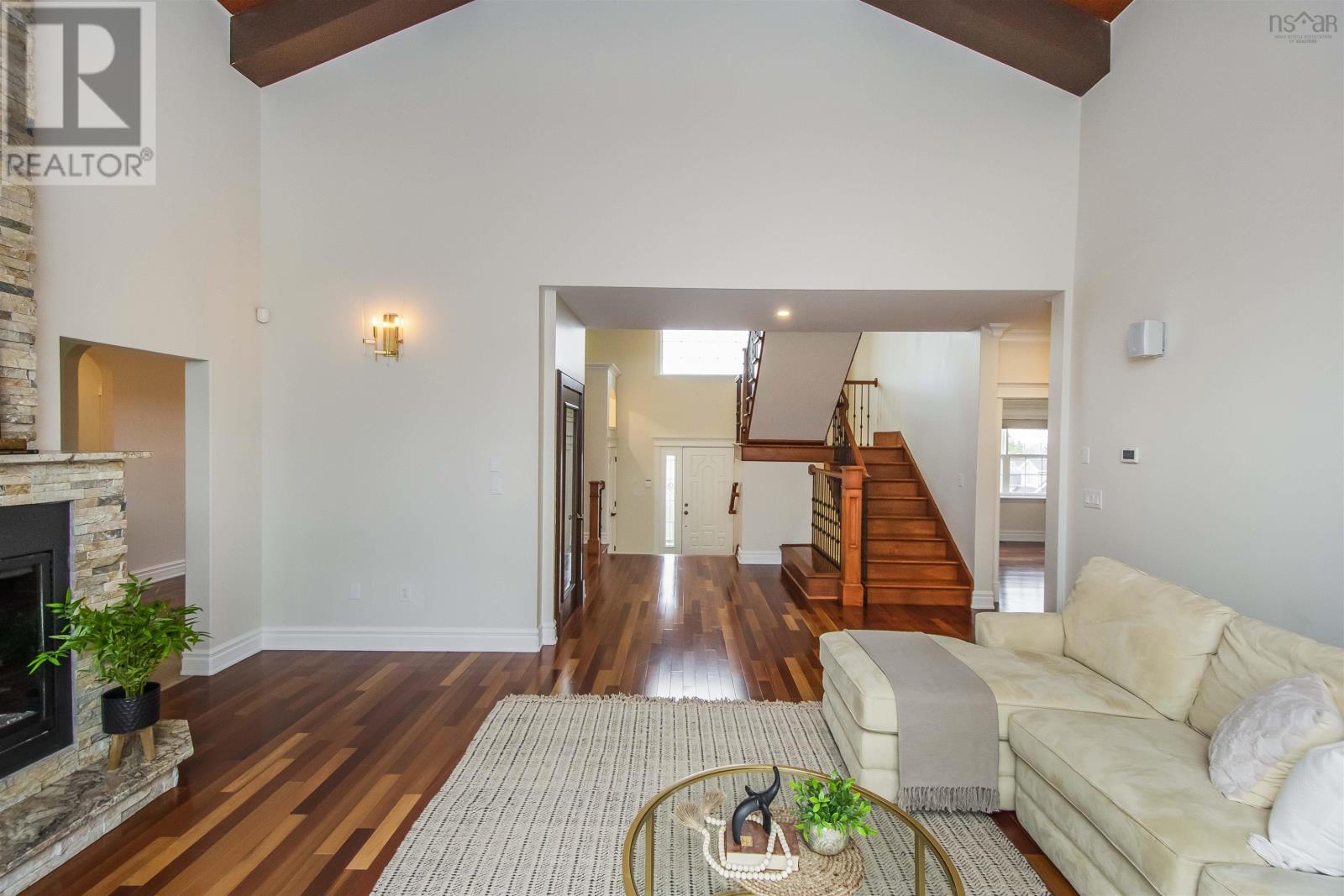 38 Worthington Place