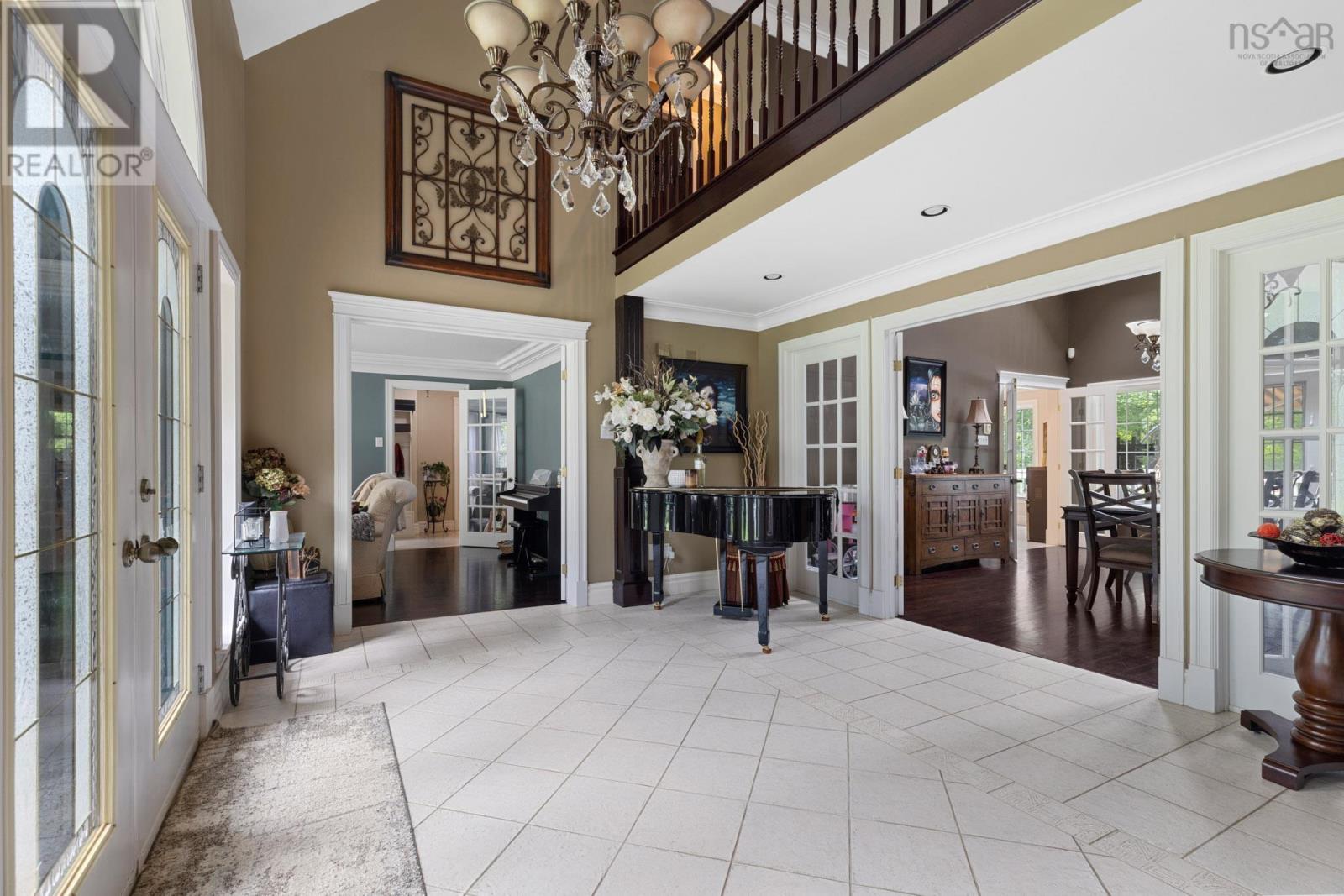 14 Club House Lane