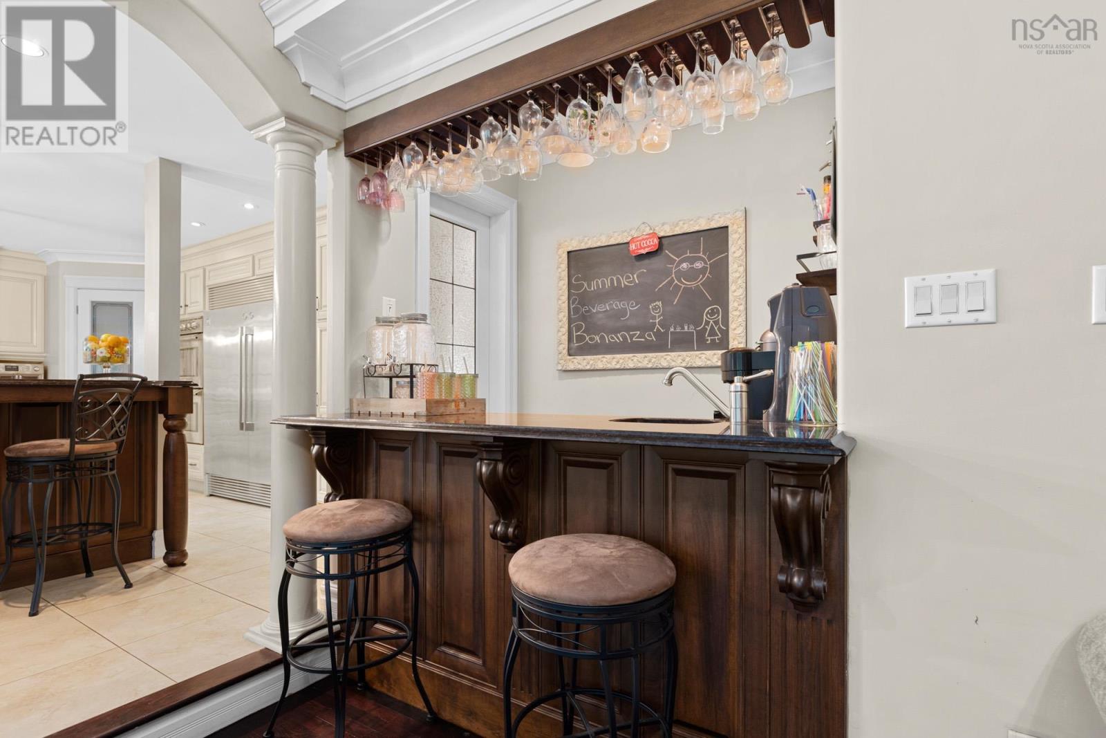 14 Club House Lane