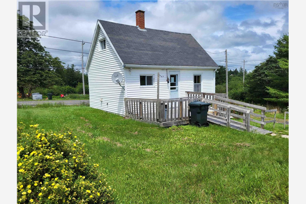 9288 Highway 101, Brighton