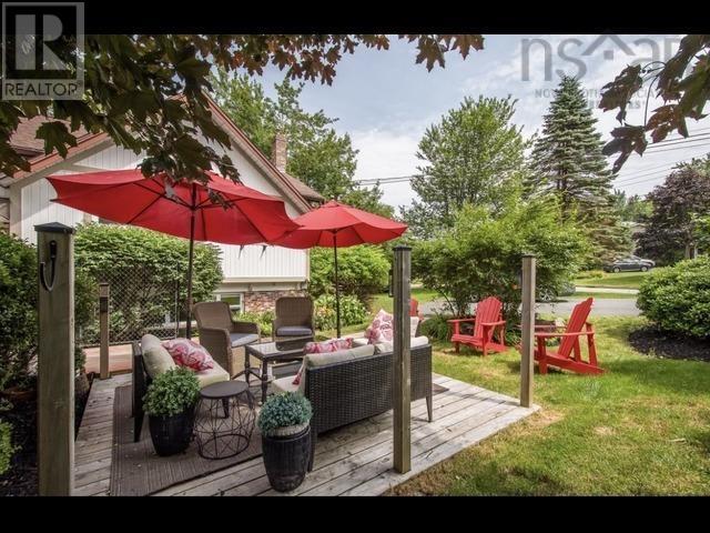 71 Douglas Drive