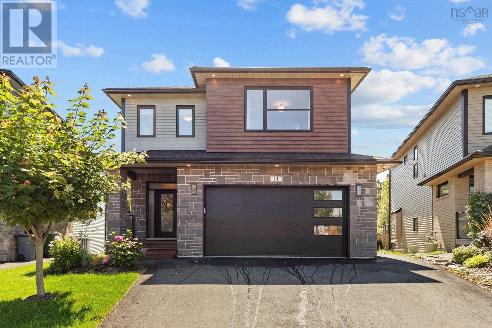 11 Rose Fortune Gate