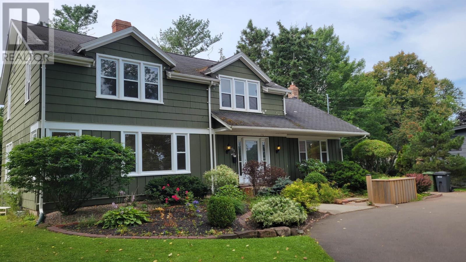 195 North River Road