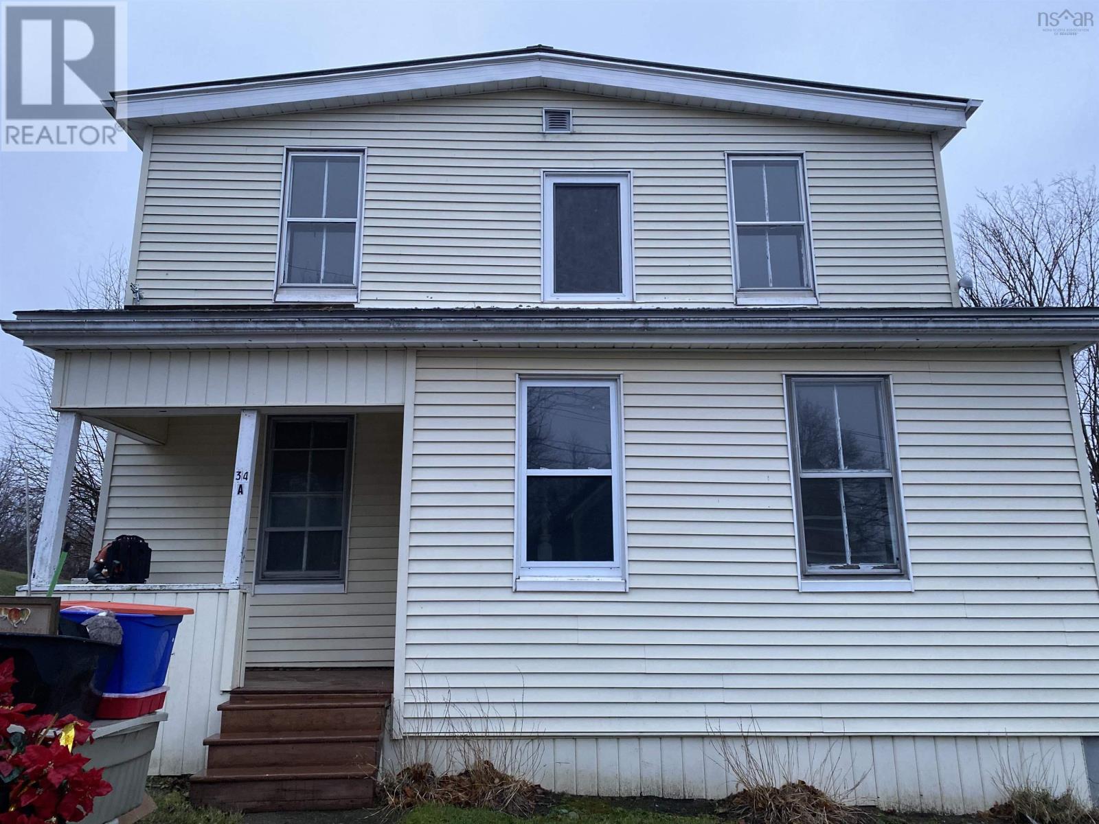 34 Hampson Street