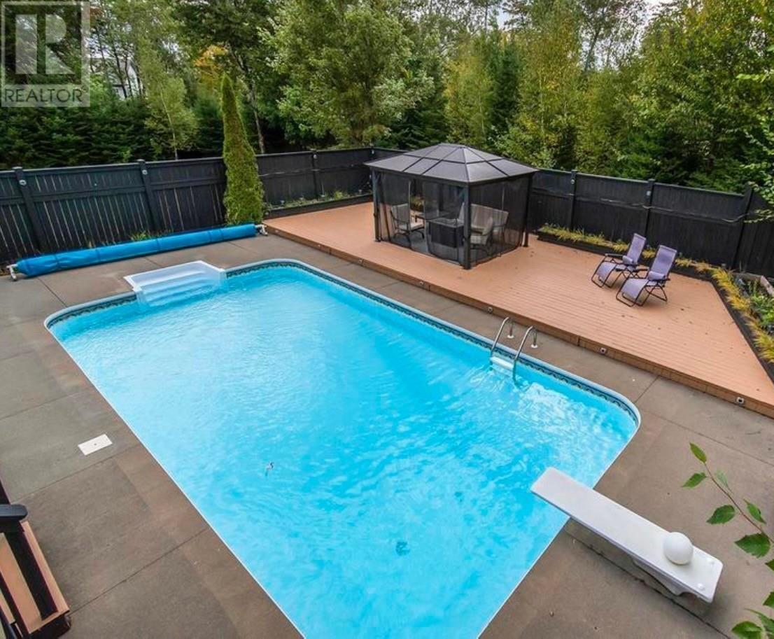 11 Dunsmore Drive