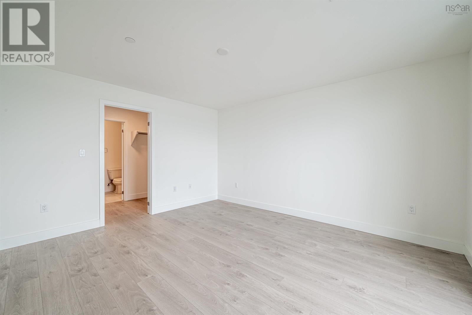 1202 72 Seapoint Road, #1202