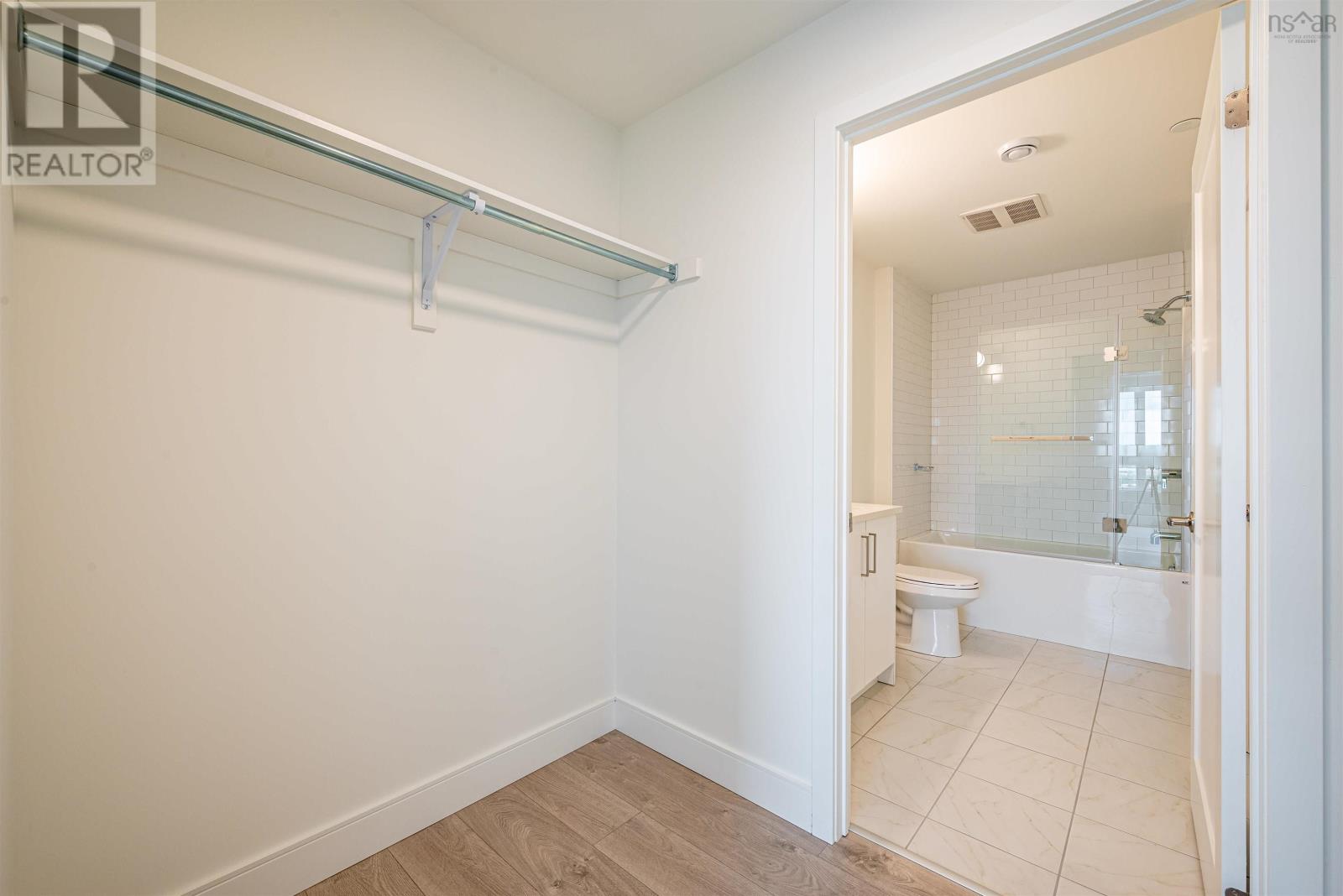 1202 72 Seapoint Road, #1202