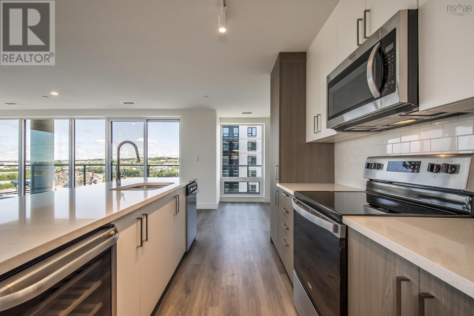 1504 72 Seapoint Road, #1504