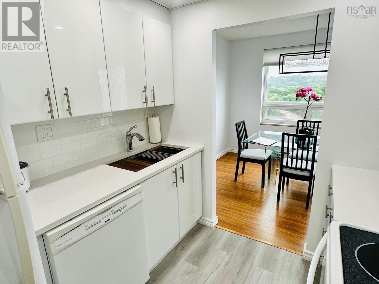 1012 30 Brookdale Crescent, #1012