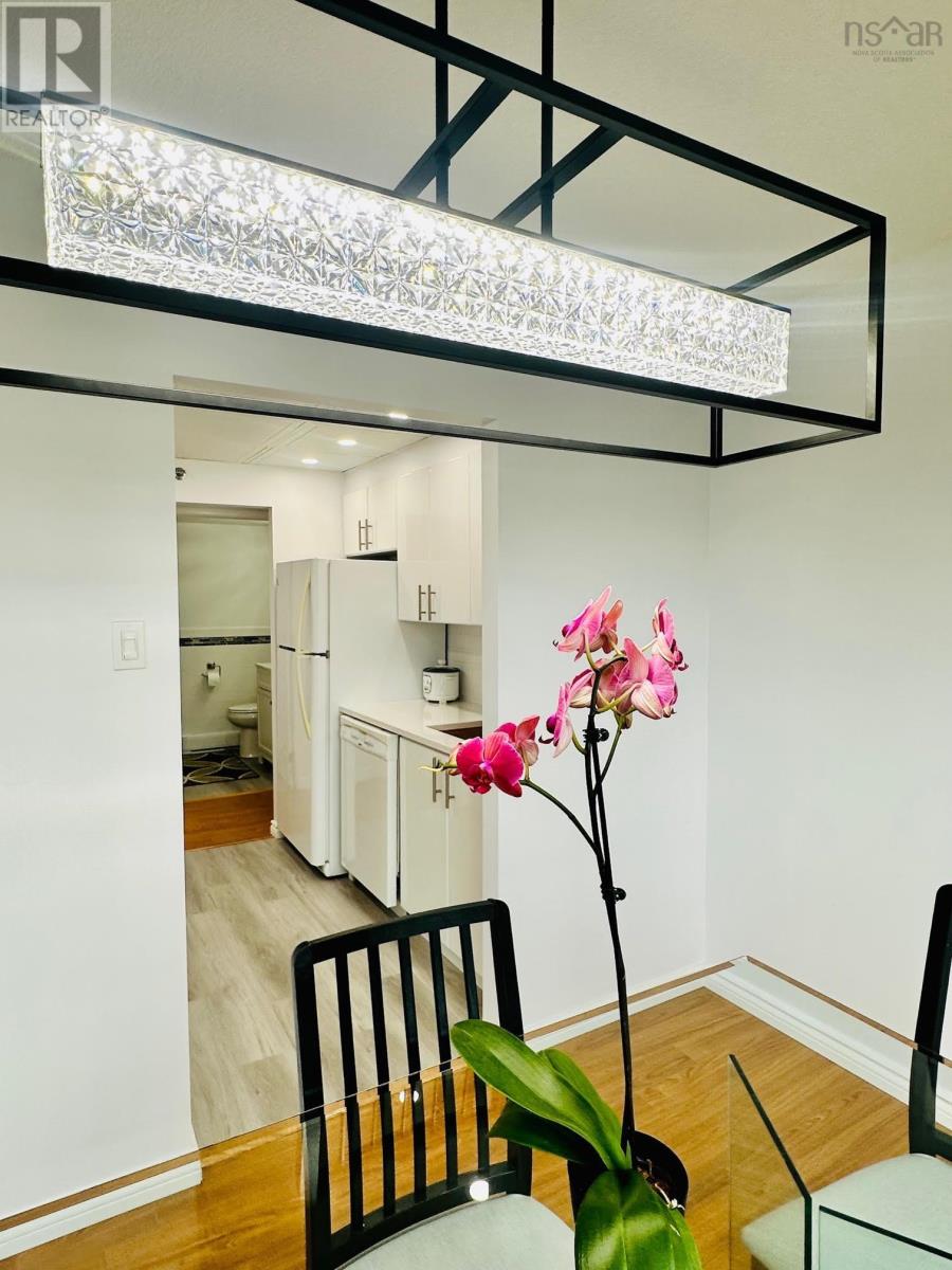 1012 30 Brookdale Crescent, #1012
