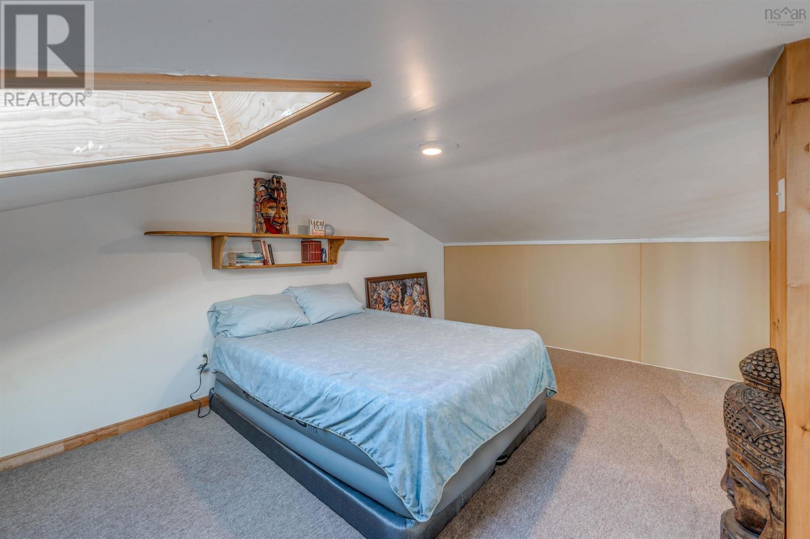 2 Shoreview Drive