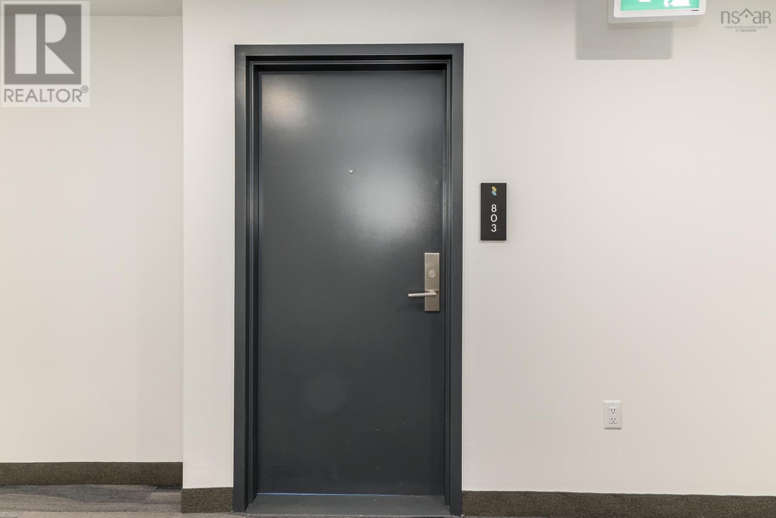 803 72 Seapoint Road, #803