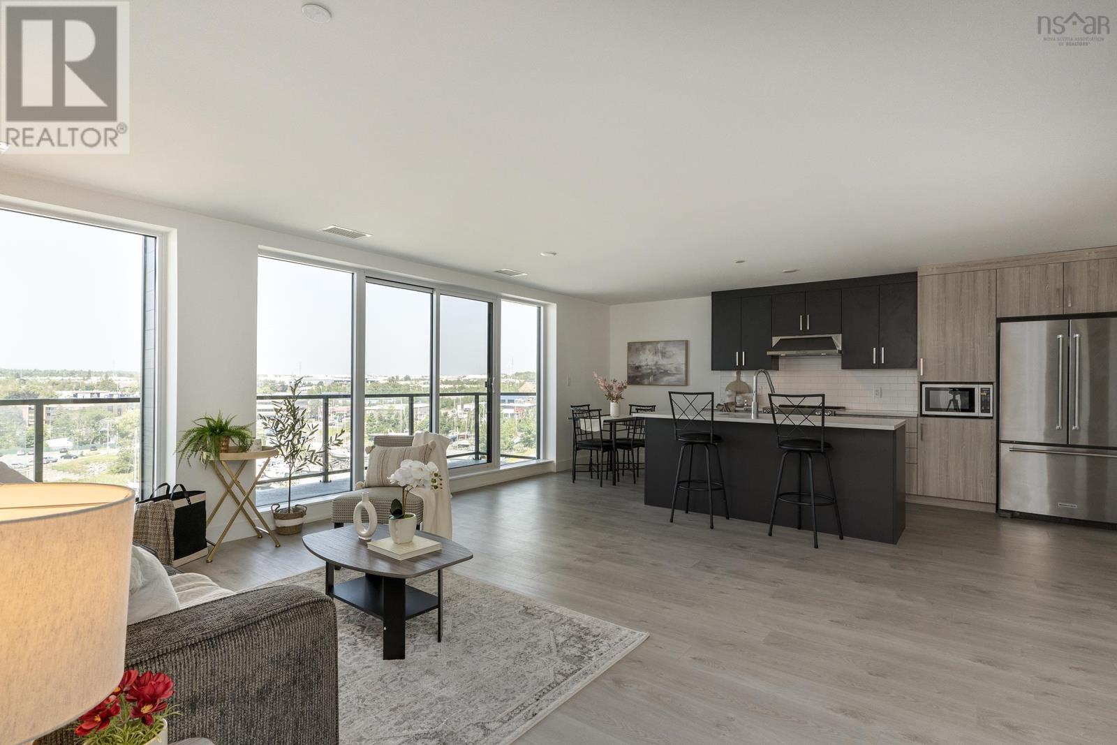 803 72 Seapoint Road, #803