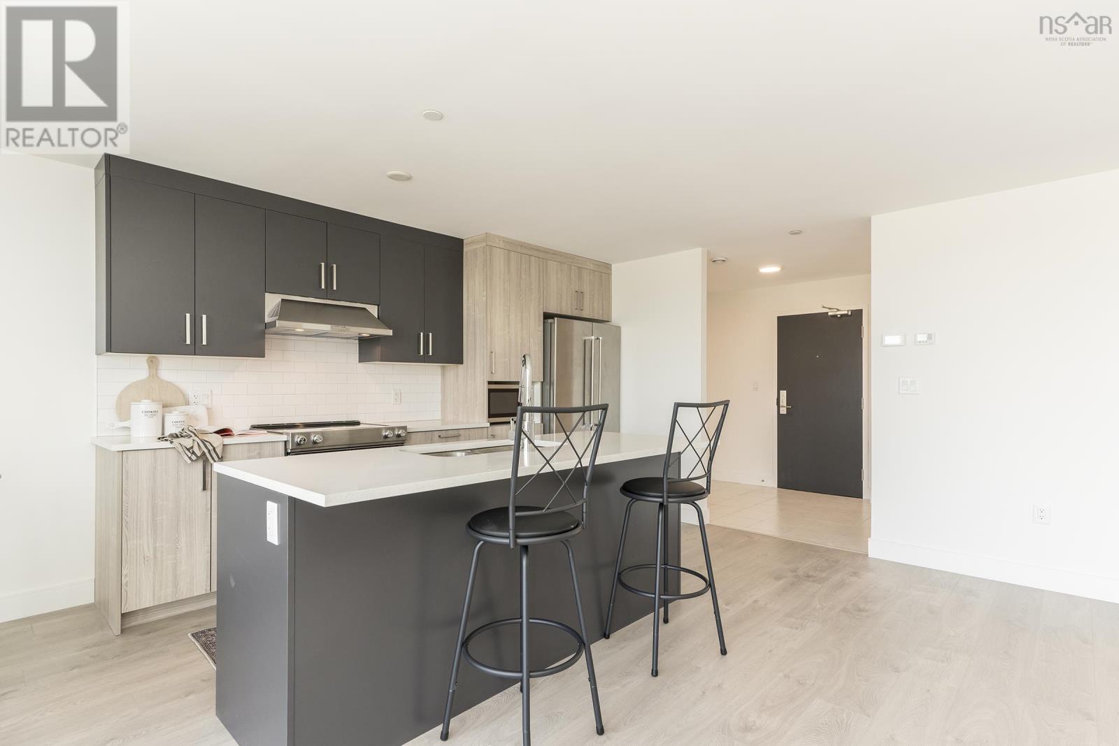 803 72 Seapoint Road, #803