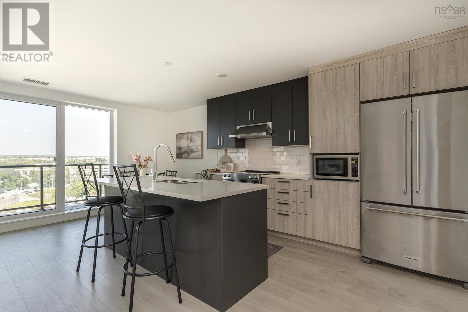 803 72 Seapoint Road, #803