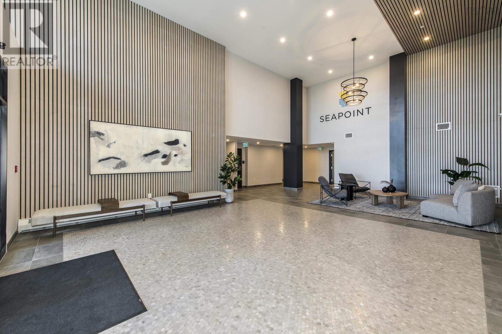 803 72 Seapoint Road, #803