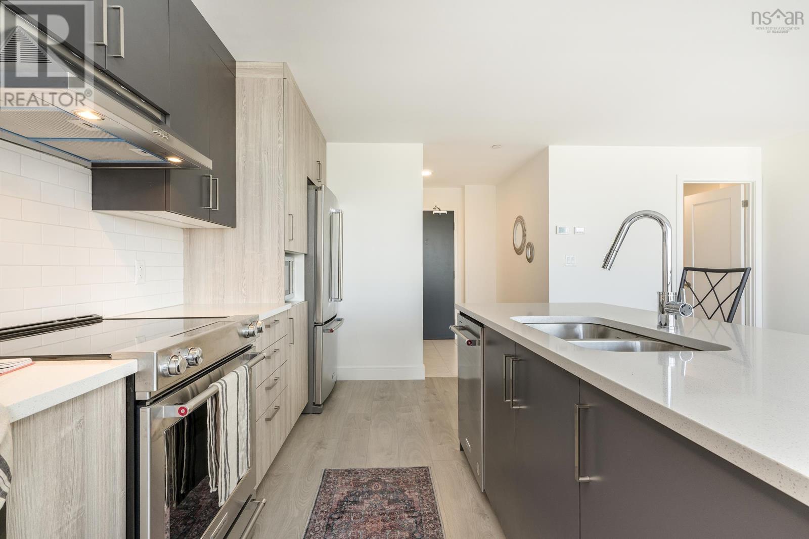 803 72 Seapoint Road, #803