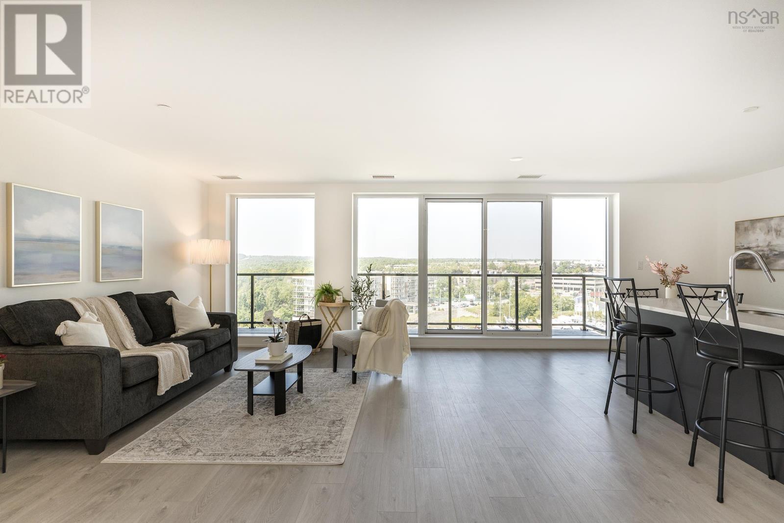 803 72 Seapoint Road, #803