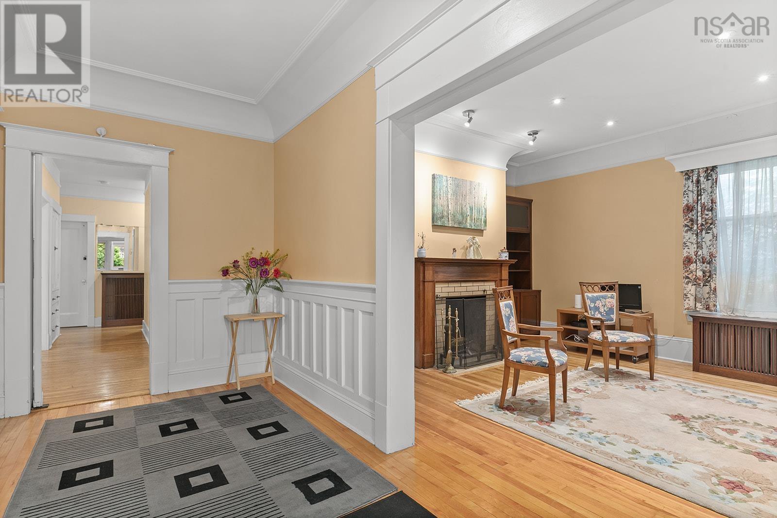 1645 Oxford Street|1647 Oxford Street
