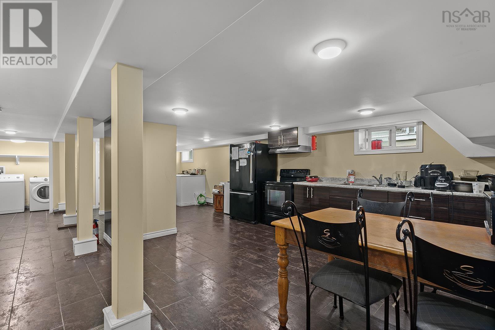 1645 Oxford Street|1647 Oxford Street